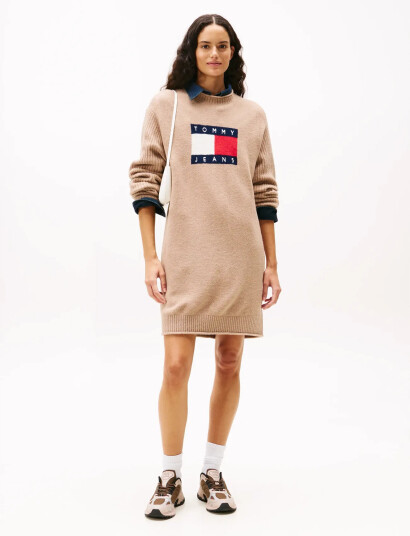 Tommy Jeans Tjw Flag Sweater Dress Ext - Beige - XS Tommy Jeans Tjw Flag Sweater Dress Ext - Beige - XS