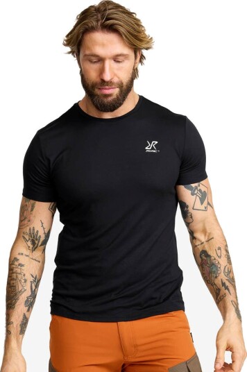 RevolutionRace Herre > Overdeler > T skjorter Mission Slim Fit T shirt Herre Black Størrelse:S