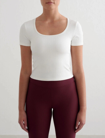 aim´n Ribbed Performance Short Sleeve - White - XL aim´n Ribbed Performance Short Sleeve - White - XL