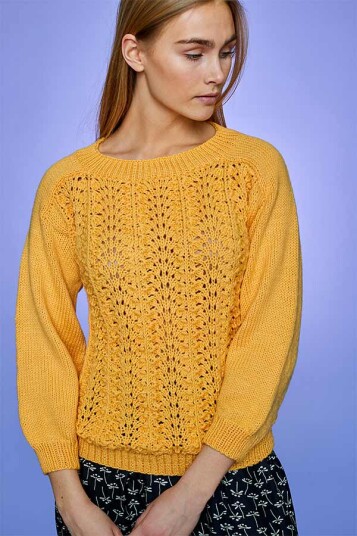 Gul sweater med hulmønster Gul sweater med hulmønster
