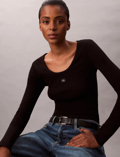 Calvin Klein Jeans Ls Woven Label 2X2 Rib Scoop Nec - Black - S Calvin Klein Jeans Ls Woven Label 2X2 Rib Scoop Nec - Black - S