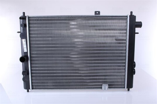 Radiator NISSENS 63170