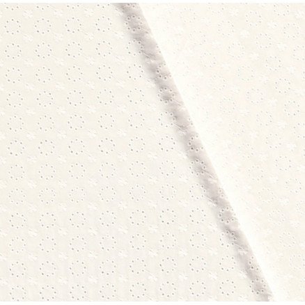 Balsløw Broderi Anglaise 135cm 051 Råhvit Design 1 50cm Balsløw Broderi Anglaise 135cm 051 Råhvit Design 1 50cm
