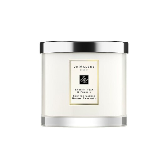 English Pear & Freesia Scented Candle 600 g