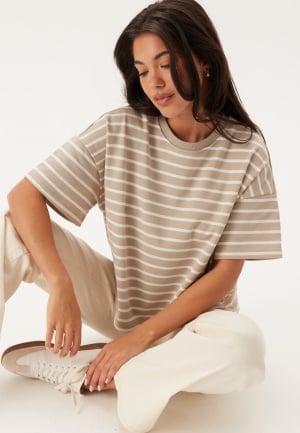 Pieces Pcchilli Summer Sweat Stripe Crockery Stripes:Cloud dancer M