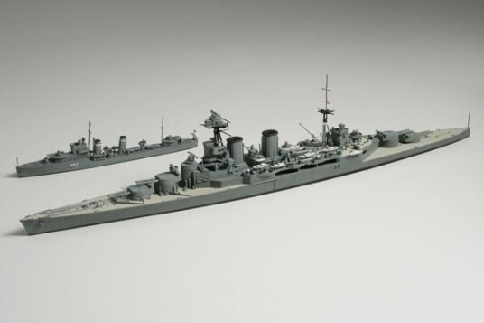 Tamiya 1/700 British Battle Cruiser Hood and E Class Destroyer "Battle of Denmark Strait"