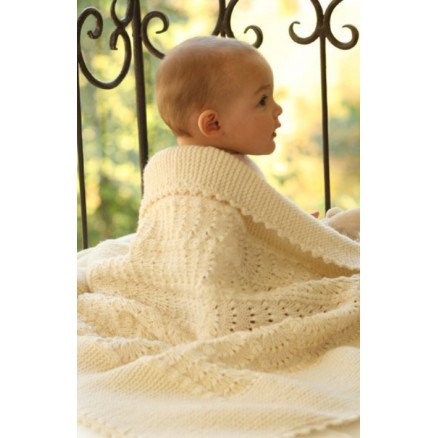 Princess Chantilly by DROPS Design Baby Teppe Strikkeoppskrift 65x80 cm