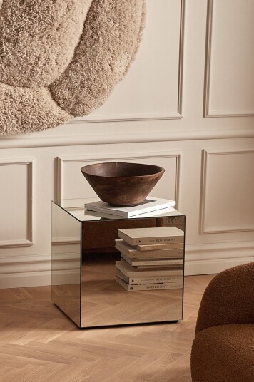 Ellos Home   Sidebord Kub med speilglass   Transparent