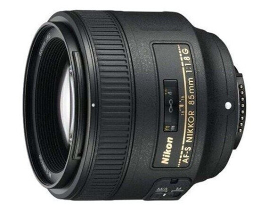 Nikon AF-S 85mm f/1.8G Nikon AF-S 85mm f/1.8G