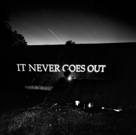 It Never Goes Out Vinyl