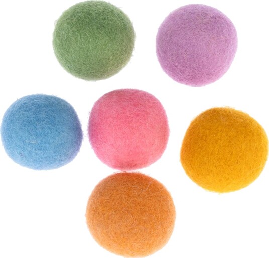 Tiaki Katteleke Med Filtballer Sett Med 6 Stk (Ø 3 cm Hver)