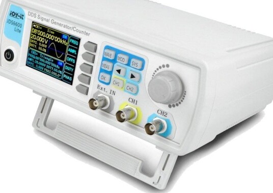 Tokanals Dds-Funksjonsgenerator Med Opptil 15 mhz