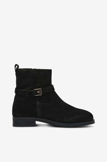 Tommy Hilfiger Boots TH Buckle Riding Suede Bootie Svart Tommy Hilfiger Boots TH Buckle Riding Suede Bootie Svart