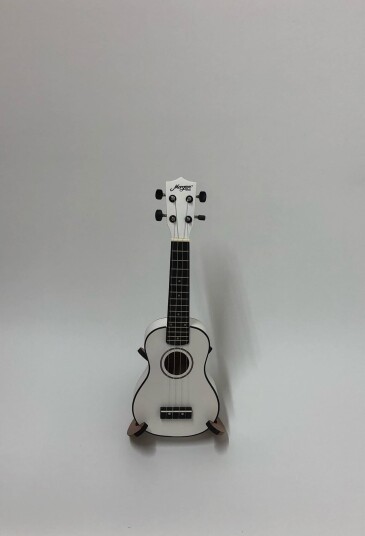 Morgan UK S 100 WH w/bag Ukulele Morgan UK S 100 WH w/bag Ukulele