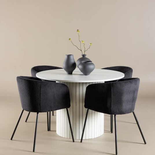 Spisegruppe Venture Home Härön Ø110 med 4 stk Berit Stoler