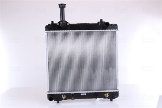 Radiator NISSENS 641762