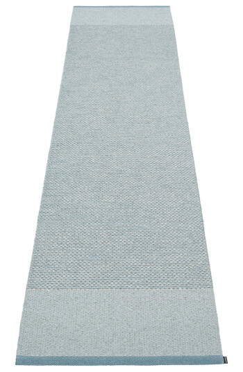 Pappelina Edit matte blå stone metallic tåke 70x300 cm
