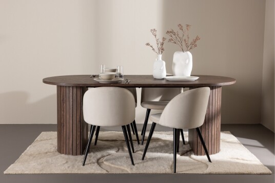 Härön Spisegruppe 200 cm Oval med 4 Velvet stoler Mocca/Beige