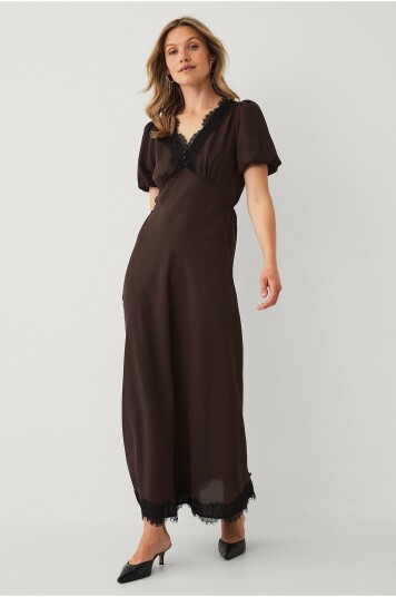 Ellos Collection Maxikjole med blondedetaljer Brun