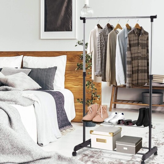 Justerbart klesstativ med hjul og skostativer for soveromsgarderobe Sort Justerbart klesstativ med hjul og skostativer for soveromsgarderobe Sort