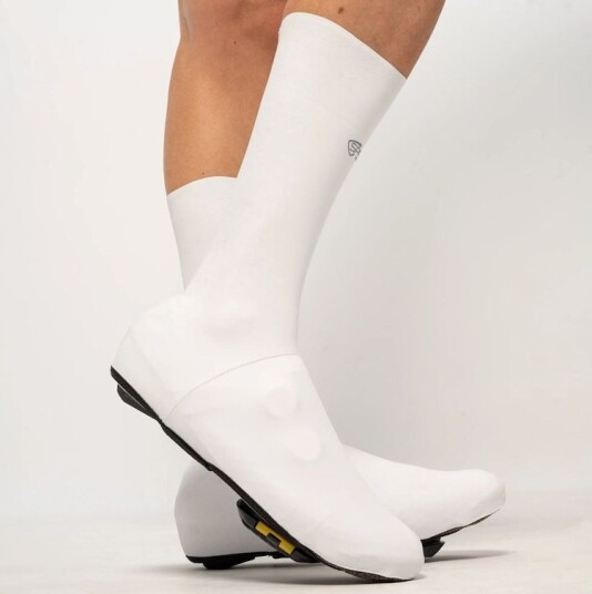 SpatzWear AQUASOKZ skoovertrekk med langt skaft hvit SpatzWear AQUASOKZ skoovertrekk med langt skaft hvit