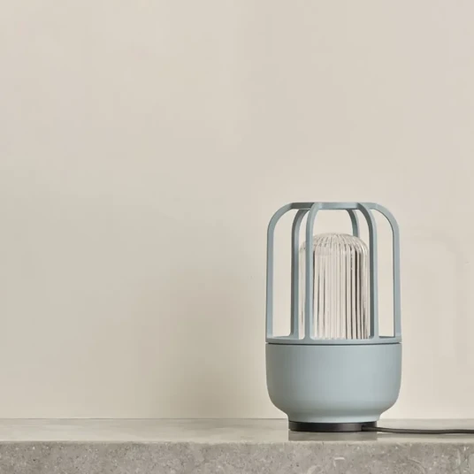 Houe LIGHT No.1 bærbar lampe Ice Blue Houe LIGHT No.1 bærbar lampe Ice Blue