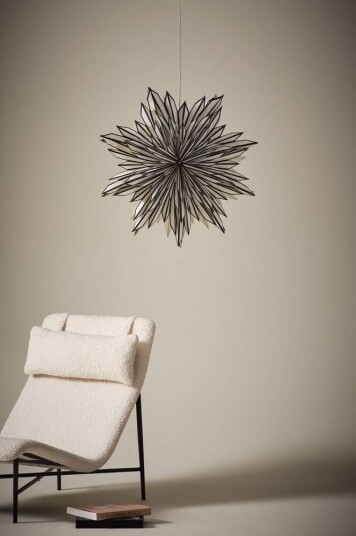 Jotex SHAULA julestjerne, diameter 64 cm Svart 1690333-04-0 1690333-03-0