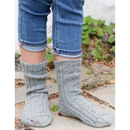 Puddle Jumpers av DROPS Design Sokker Strikkeoppskrift Str 26 43