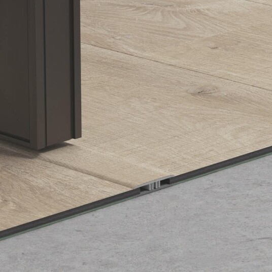 Pergo LIST 5-i-1 Seaside OAK Dekor 40107 45x8x2000mm Pergo LIST 5-i-1 Seaside OAK Dekor 40107 45x8x2000mm