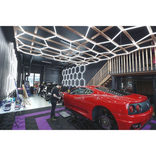 Dr Dirt Garasjebelysning Hexagon Garage Sky Gen2 23 Grid System 480 x 525 cm