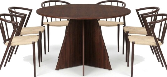 Vera spisegruppe rund 130 cm valnøtt med 6 Winston spisestoler Valnøtt Vera spisegruppe rund 130 cm valnøtt med 6 Winston spisestoler Valnøtt
