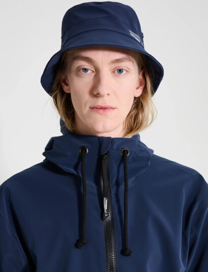 Stutterheim Beckholmen Matte Navy Navy L Stutterheim Beckholmen Matte Navy Navy L