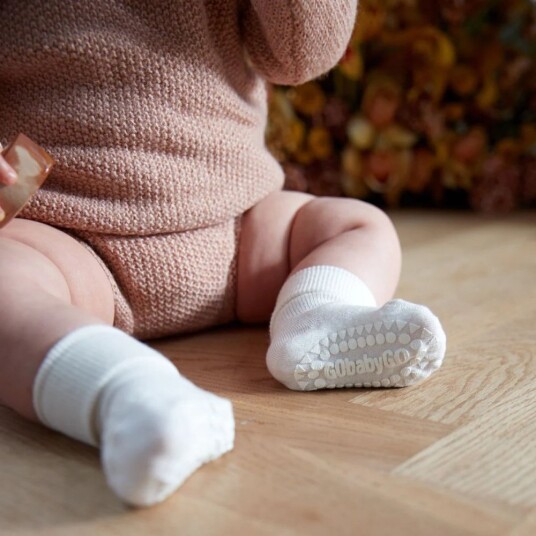 GoBabyGo   Sokker i Bambus Antiskli LV Off White   23 26