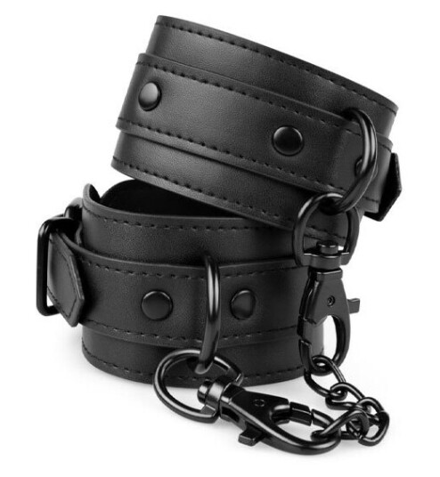 Bedroom Fantasies Bedroom Fantasies Håndjern i Vegansk Lær BF001BLK