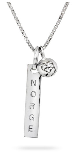 Pan Jewelry, Smykke i 925 sølv med zirkonia og teksten "Norge"
