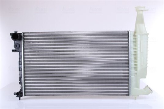 Radiator NISSENS 63716
