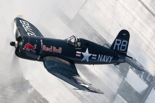Revell F4U-4 Corsair Flying Bulls Modellfly Byggesett 1:48