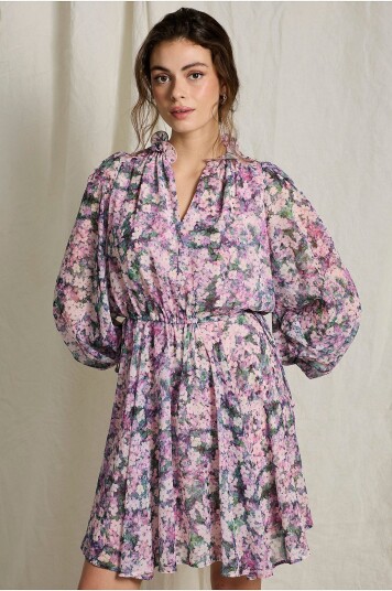 Joelle Kart chiffonkjole med justerbar midje Rosa Joelle Kart chiffonkjole med justerbar midje Rosa