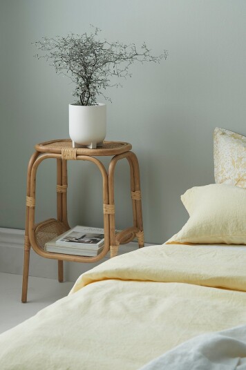 Ellos Home   Nattbord Magnolia   Natur