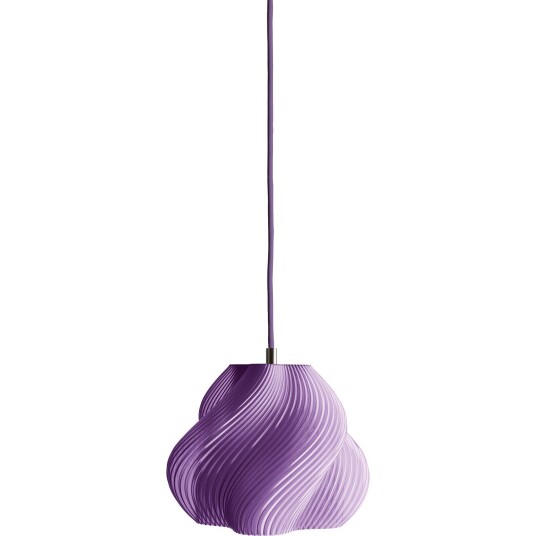 Crème Atelier Soft Serve 01 Taklampe Lavendel Sorbet/ Krom Crème Atelier Soft Serve 01 Taklampe Lavendel Sorbet/ Krom