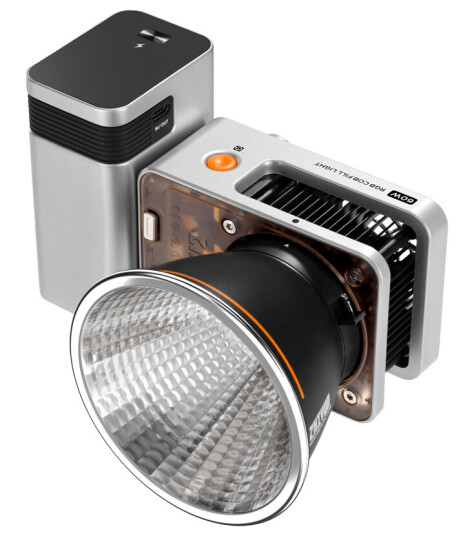Zhiyun LED Molus X60 RGB Combo COB Light Zhiyun LED Molus X60 RGB Combo COB Light