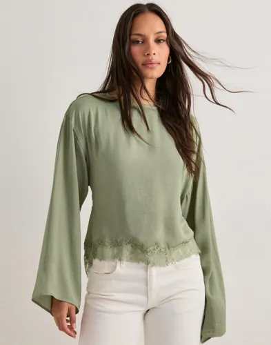 Nelly   Grønn   Sassy Lace Blouse