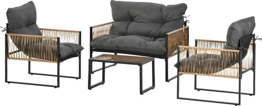 4 delt hagemøbelsett i rotting med puter sittegruppe i hagen 1 salongbord i glass 2 lenestoler 1 dobbel sofa elegant sitteg