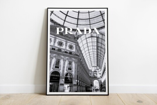 Plakat Prada i Galleria Vittorio Emanuele II