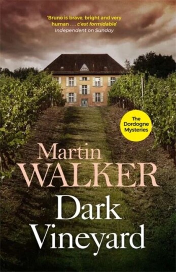 Dark Vineyard Av Martin Walker