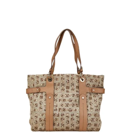 Salvatore Ferragamo Dame Beige