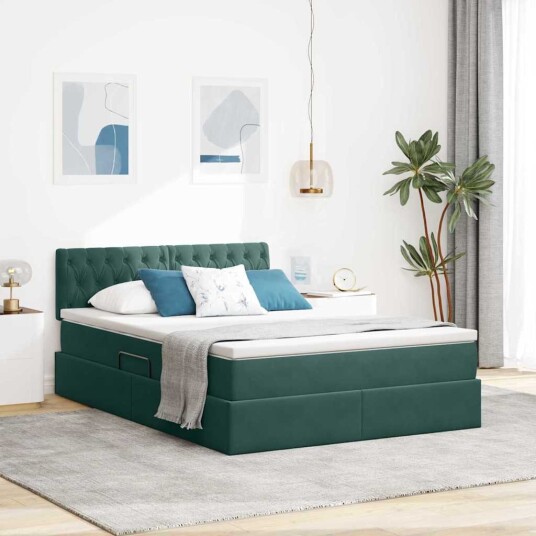 Seng med LED stripelys Mørkegrønn 140 x 190 cm Fløyel