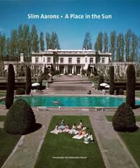 Slim Aarons: A Place In The Sun Av Slim Aarons
