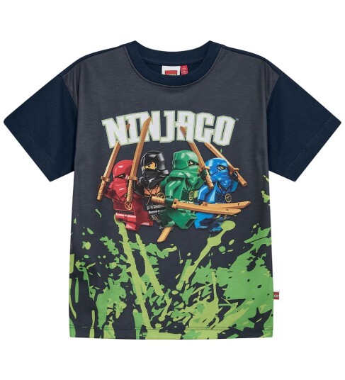 LEGO® Wear Ninjago T skjorte Mørkeblå LEGO® Wear 4 år 104 T skjorte LEGO® Wear Ninjago T skjorte Mørkeblå LEGO® Wear 4 år 104 T skjorte