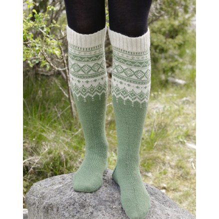 Perles du Nord Socks by DROPS Design Sokker Strikkeoppskrift str 35 43